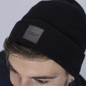 MARSHALL BADGE LOGO SKI BEANIE IN BLACK