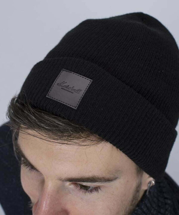 MARSHALL BADGE LOGO SKI BEANIE IN BLACK