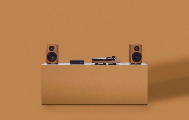 Pro-ject Colorful Audio System walnut