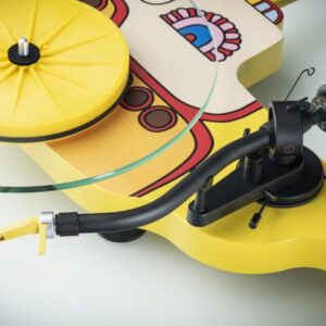 mam-than-pro-ject-the-beatles-yellow-submarine