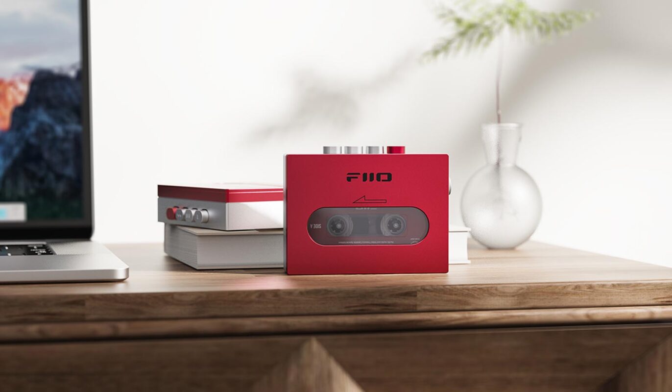 Máy cassette player FiiO CP13-red