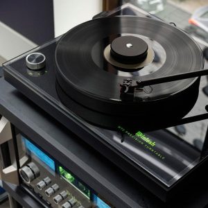 Mam-than-mcintosh-MT2 Precision Turntable