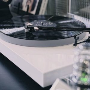 Mam-than-pro-ject-X1-Carbon
