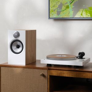 he-thong-mam-than-Marantz-M1-bowers-wilkins-606-s3