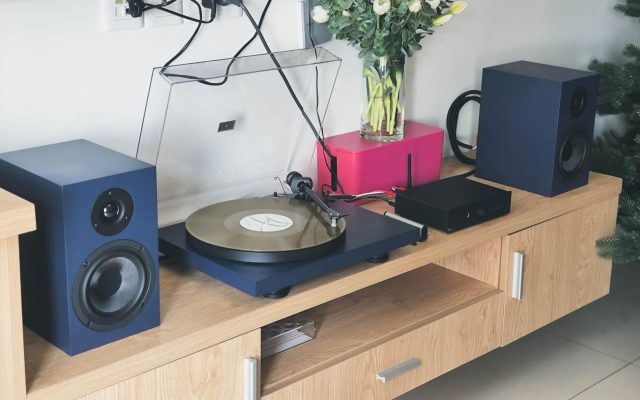 he-thong-mam-than-pro-ject-colourful-blue-satin