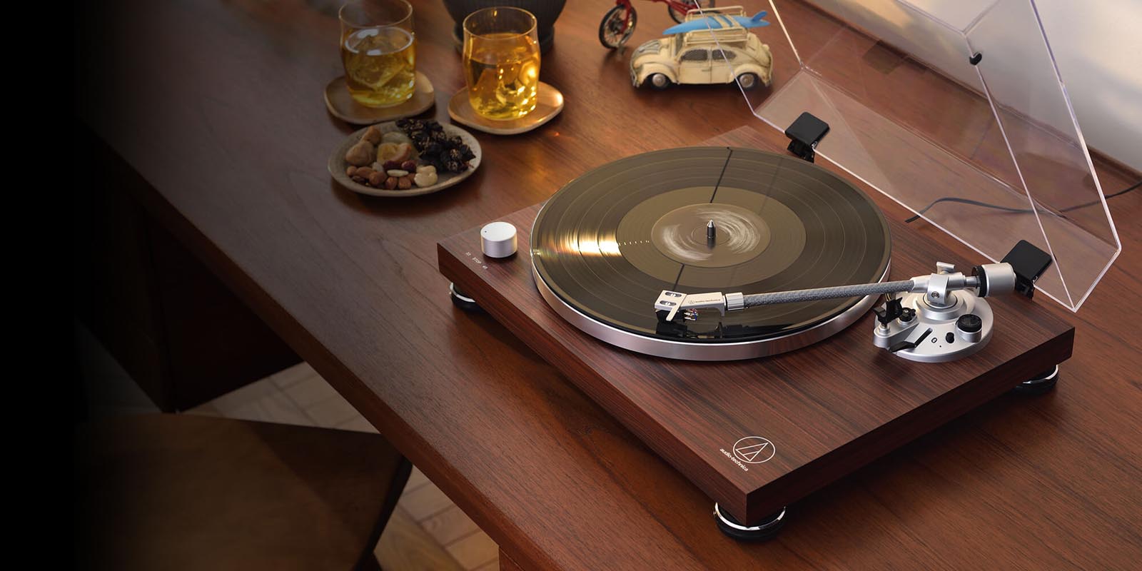 mam-than-Audio-Technica AT-LP50WBT