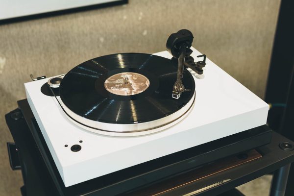 mam-than-pro-ject-X8-district-m
