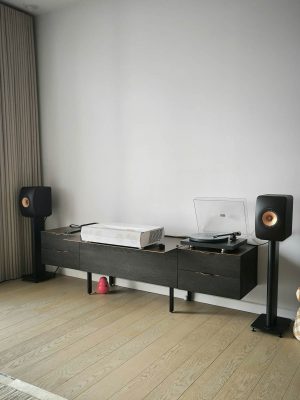 Pro-ject-Debut-Pro-KEF-LS50-Meta-black