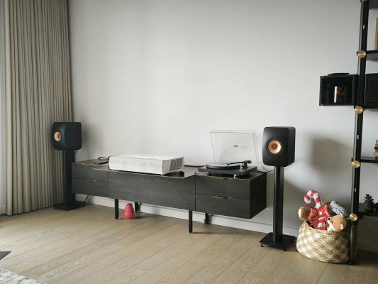 Pro-ject-Debut-Pro-KEF-LS50-Meta-black