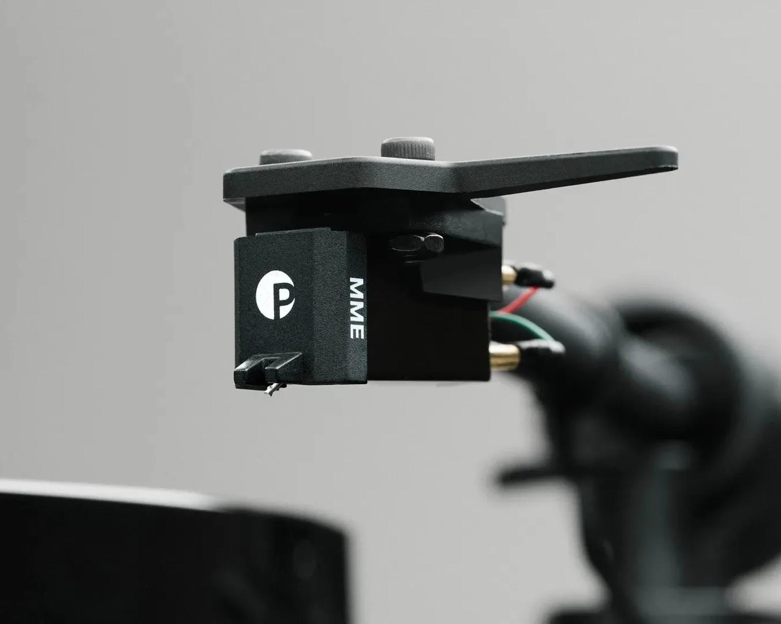 Mam-than-Pro-Ject-E1.2-Pick-it-MME