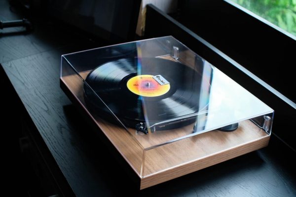 Project-Debut-EVO-2-walnut-district-m