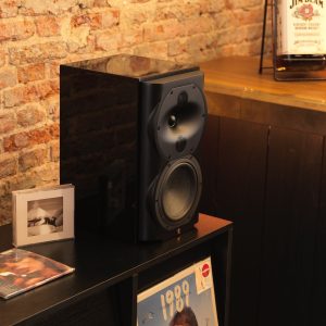 dan-am-than-perlisten-r4b