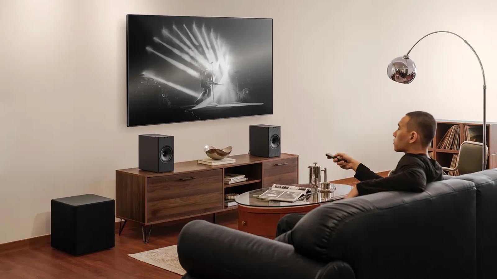 KEF-Coda W