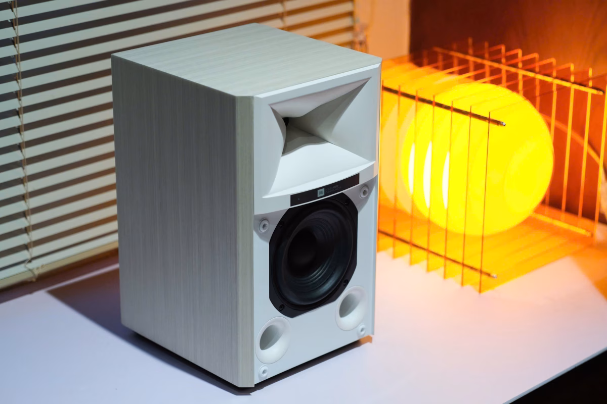 loa-bookshelf-JBL-4305P