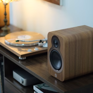 he-thong-am-than-Q-acoutics-3020C