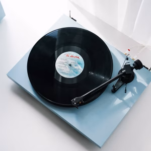 Pro-Ject-Colourful-Audio-System-2-Limited-Edition-Satin-Polar-Blue