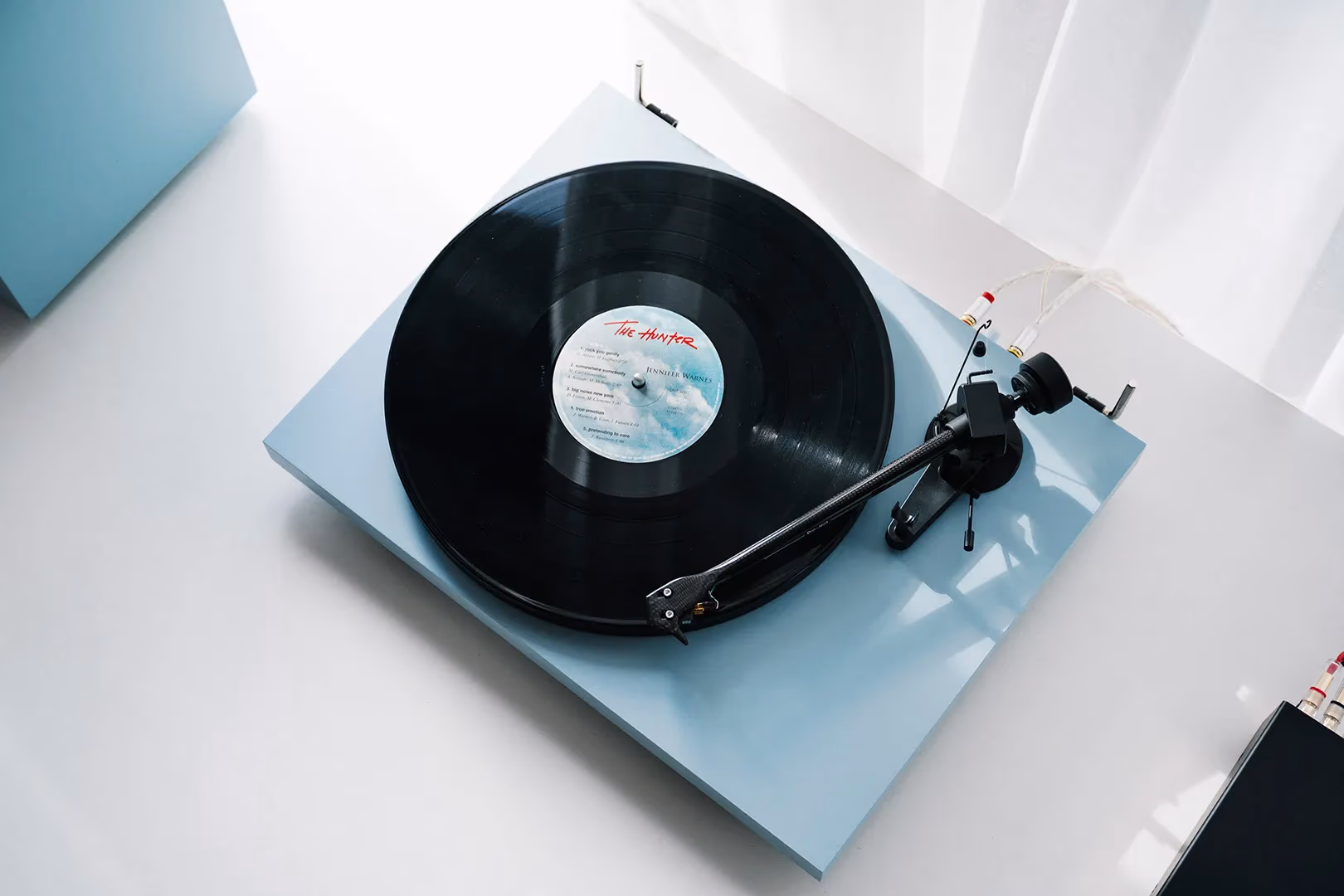 Pro-Ject-Colourful-Audio-System-2-Limited-Edition-Satin-Polar-Blue