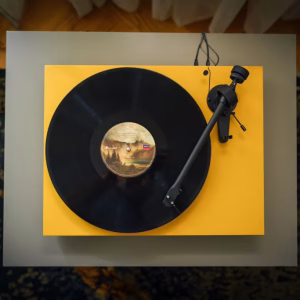 Pro-ject-Colourful Audio System E