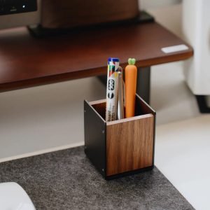 Ống đựng bút HyperWork AT02