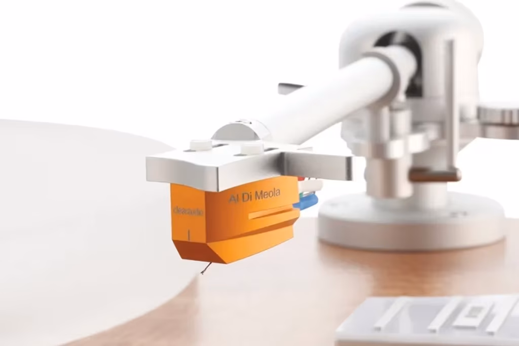 Clearaudio Celebrity Al Di Meola với đĩa Elegant Gypsy