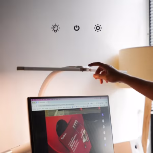 Đèn bàn HyperWork Luna