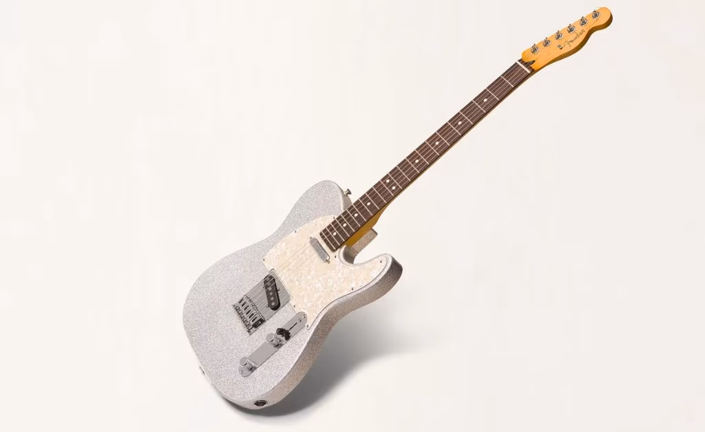 Fender Telecaster finish silver sparkle và pickguard pearloid