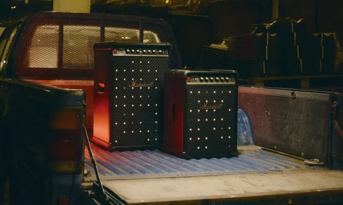 marshall-bromley-450-vs-750-so-sanh