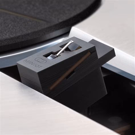 Miniot Wheel 3: Công Nghệ Quang Học Định Hình Lại Trải Nghiệm Nghe Vinyl - Phân khúc người dùng lý tưởng: Người sưu tầm và người đam mê công nghệ