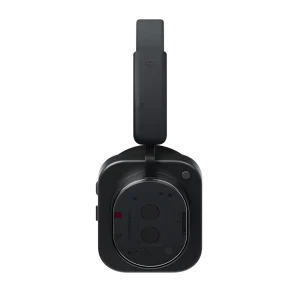 Nothing Headphone (1) nhìn nghiêng một bên tai, khung đen và cửa sổ trong suốt, nền đen