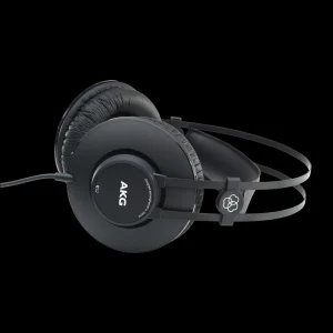 Tai nghe AKG K52 màu đen chụp tai over-ear ở góc nghiêng, thiết kế tối giản