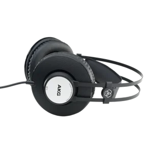 Tai nghe AKG K72 màu đen đặt nghiêng, chụp tai over-ear và headband tự điều chỉnh