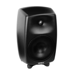 Loa kiểm âm Genelec 8050B: thùng nhôm đúc MDE™, tweeter trong DCW™, woofer bass lớn lưới kim loại, logo GENELEC, LED trạng thái, chân Iso-Pod™ — ảnh catalog studio (05).