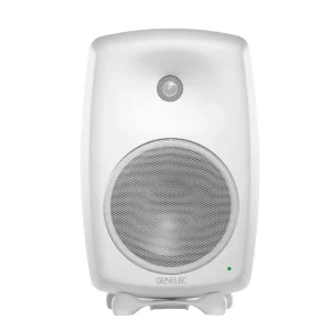 Loa kiểm âm Genelec 8050B: thùng nhôm đúc MDE™, tweeter trong DCW™, woofer bass lớn lưới kim loại, logo GENELEC, LED trạng thái, chân Iso-Pod™ — ảnh catalog studio (15).