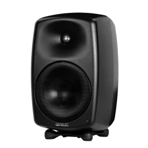 Loa kiểm âm Genelec 8050B: thùng nhôm đúc MDE™, tweeter trong DCW™, woofer bass lớn lưới kim loại, logo GENELEC, LED trạng thái, chân Iso-Pod™ — ảnh catalog studio (18).