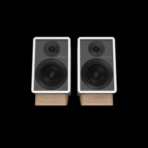 Onkyo Creator GX-30ARC trắng mặt trước lưới tắt, driver và chữ GX-30ARC vàng trên đế gỗ