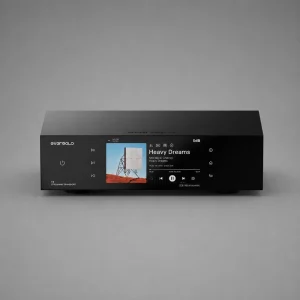 Mặt trước Eversolo T8 Streaming Transport với màn 6 inch hiển thị bài Heavy Dreams, logo eversolo, nền xám
