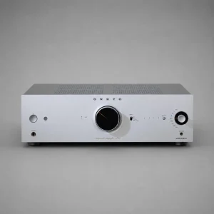 Ảnh studio Onkyo Icon A-50 bạc chính diện trên nền xám, đầy đủ cổng NET TV CD phono