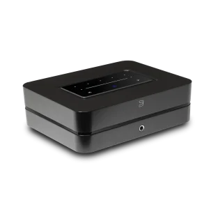 Bluesound POWERNODE Black góc 3/4 mặt cảm ứng preset