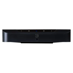 Mặt trước Bluesound POWERNODE EDGE Black với logo Bluesound