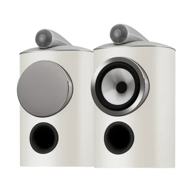 Đôi loa Bowers & Wilkins 805 D5 màu trắng satin, tweeter-on-top bạc, một loa có lưới một loa lộ driver Continuum