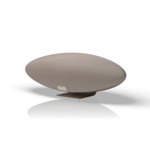 Zeppelin Pro Edition Solar Gold góc nhìn chính trên nền đen