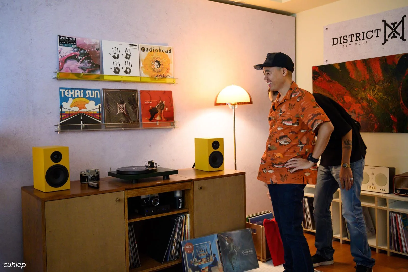 Gian hàng District M tại P.H.E Show 2025 với dàn mâm than Pro-Ject và không gian lifestyle
