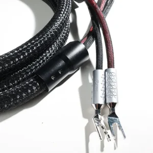 Đầu spade Y FIBBR Snowflake F-AC2-SF bạc họa tiết snowflake, ống chia và braid đen đỏ