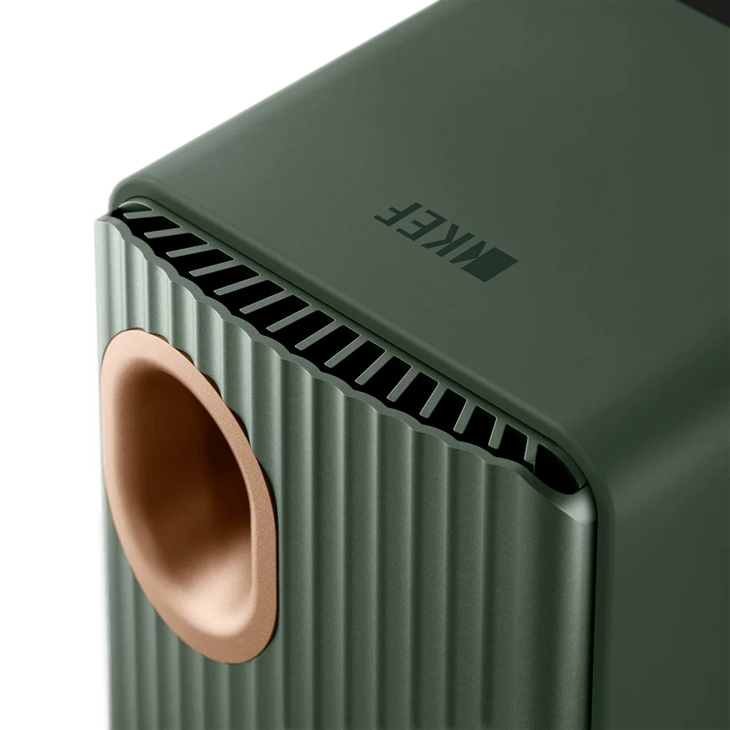 Mặt sau KEF LS50 Wireless II Moss Green với kết nối