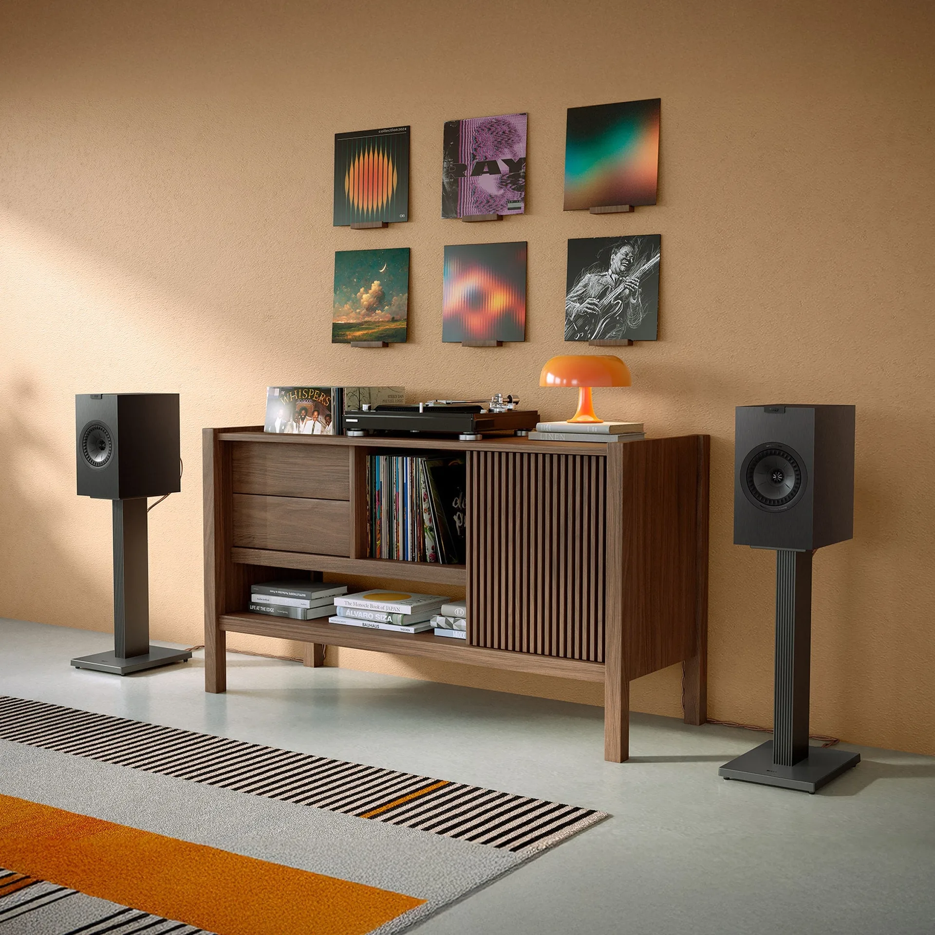 Loa bookshelf KEF Q3 Meta trong không gian phòng nghe