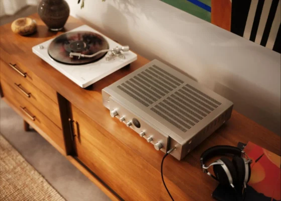 Marantz Model 70 ampli tích hợp và CD 70 máy nghe CD ghép cặp cùng finish
