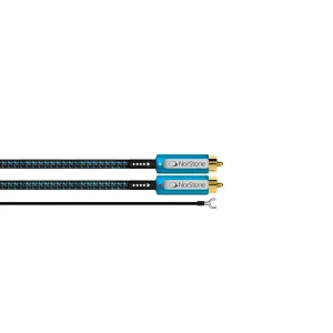 Cận cảnh jack NorStone Skye RCA xanh, chấm đỏ trắng phân kênh và dây ground đầu spade
