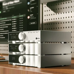 Stack ba thiết bị SMSL 200-series trên bàn: PL200 transport, D200 DAC và PA200 power amp