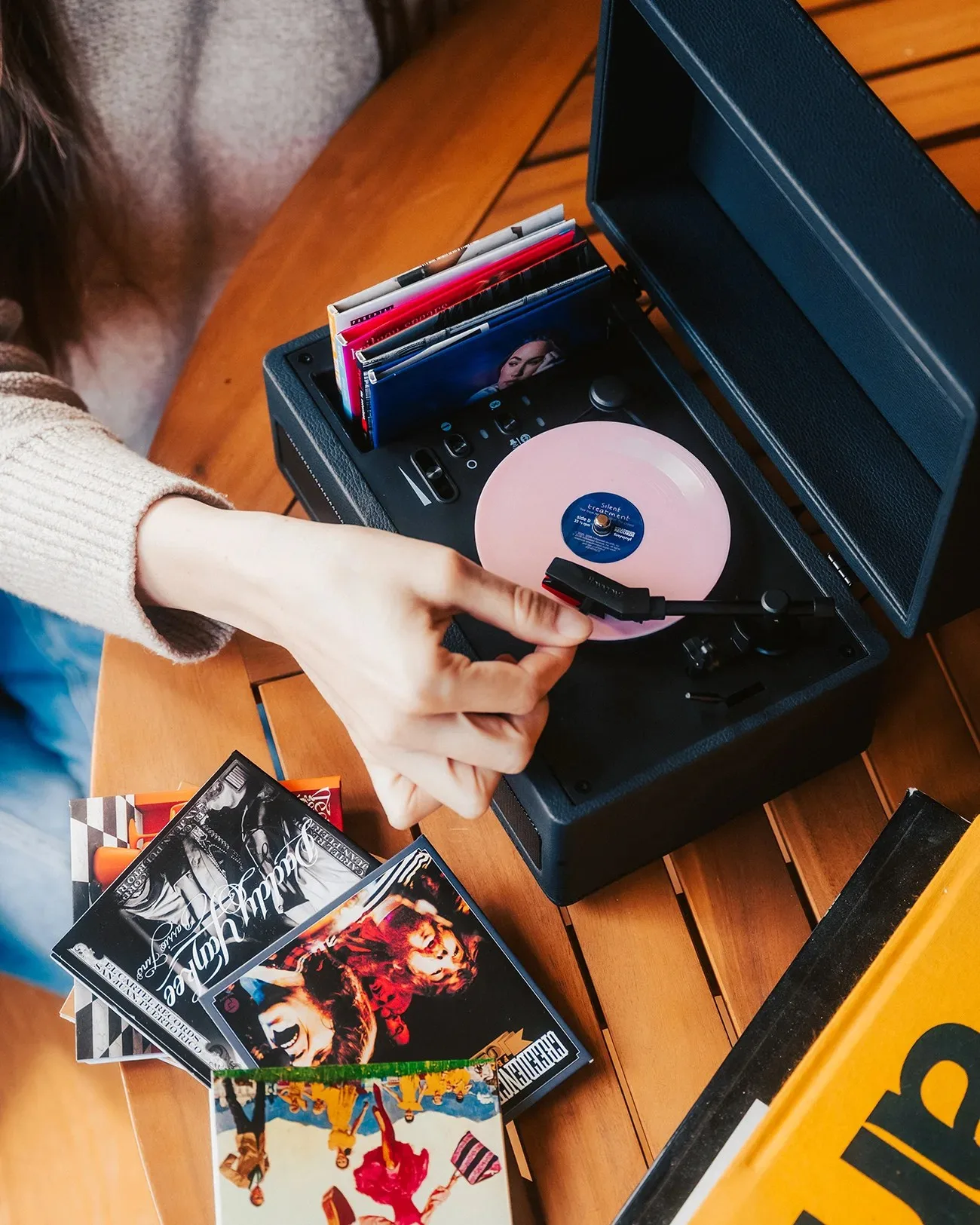 Hạ kim Tiny Vinyl Player trên đĩa than 4 inch