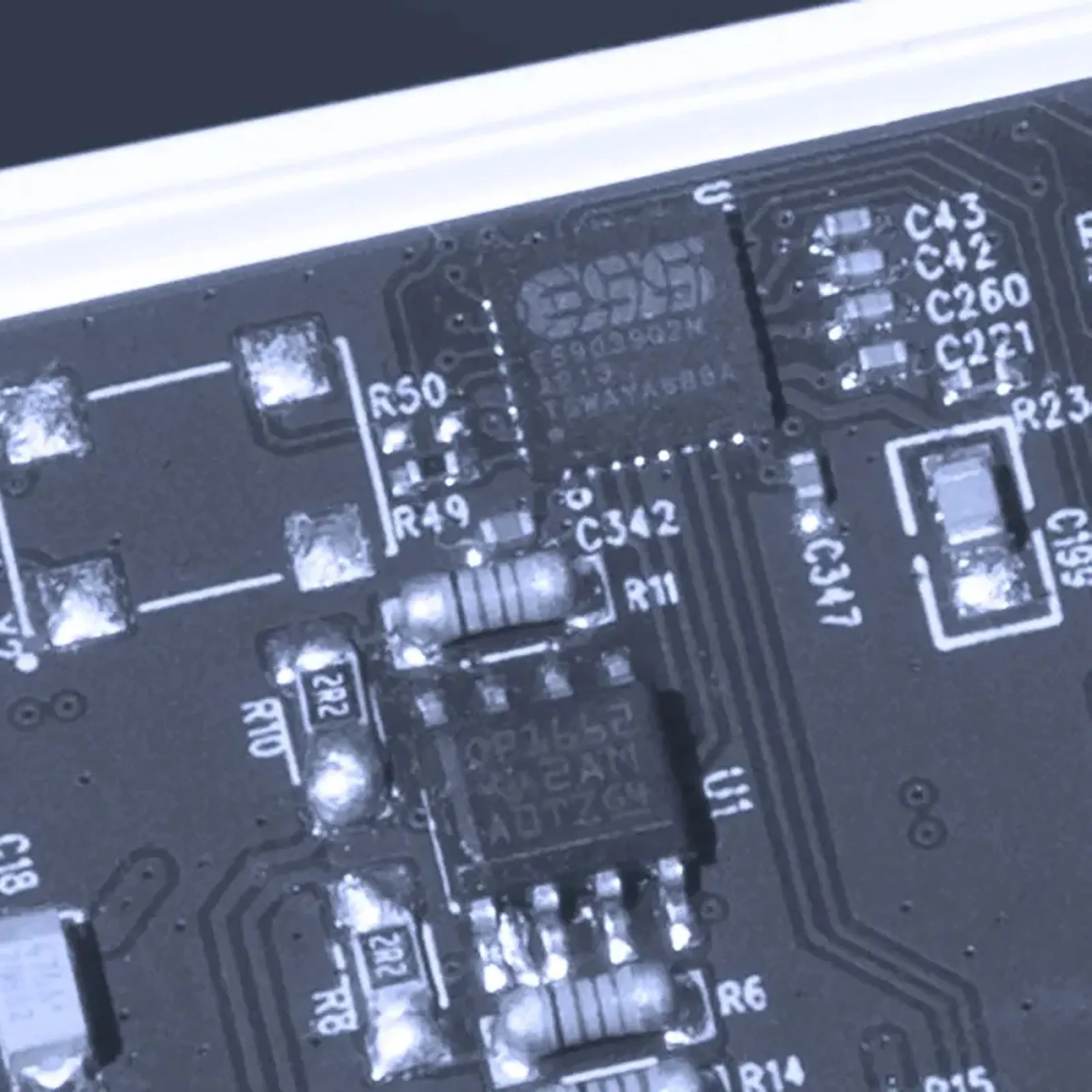 Bluesound NODE chip ESS ES9039Q2M SABRE DAC
